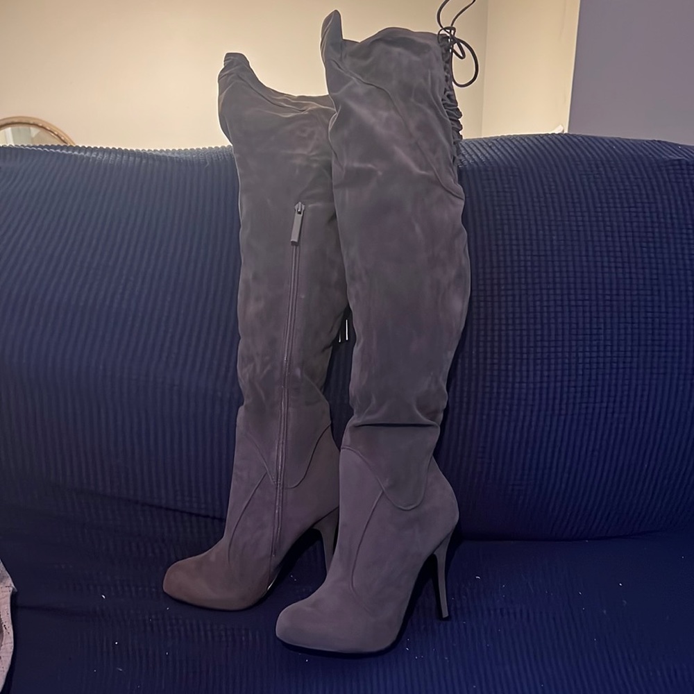 Shoedazzle Minka Boots Grey New size 7.5